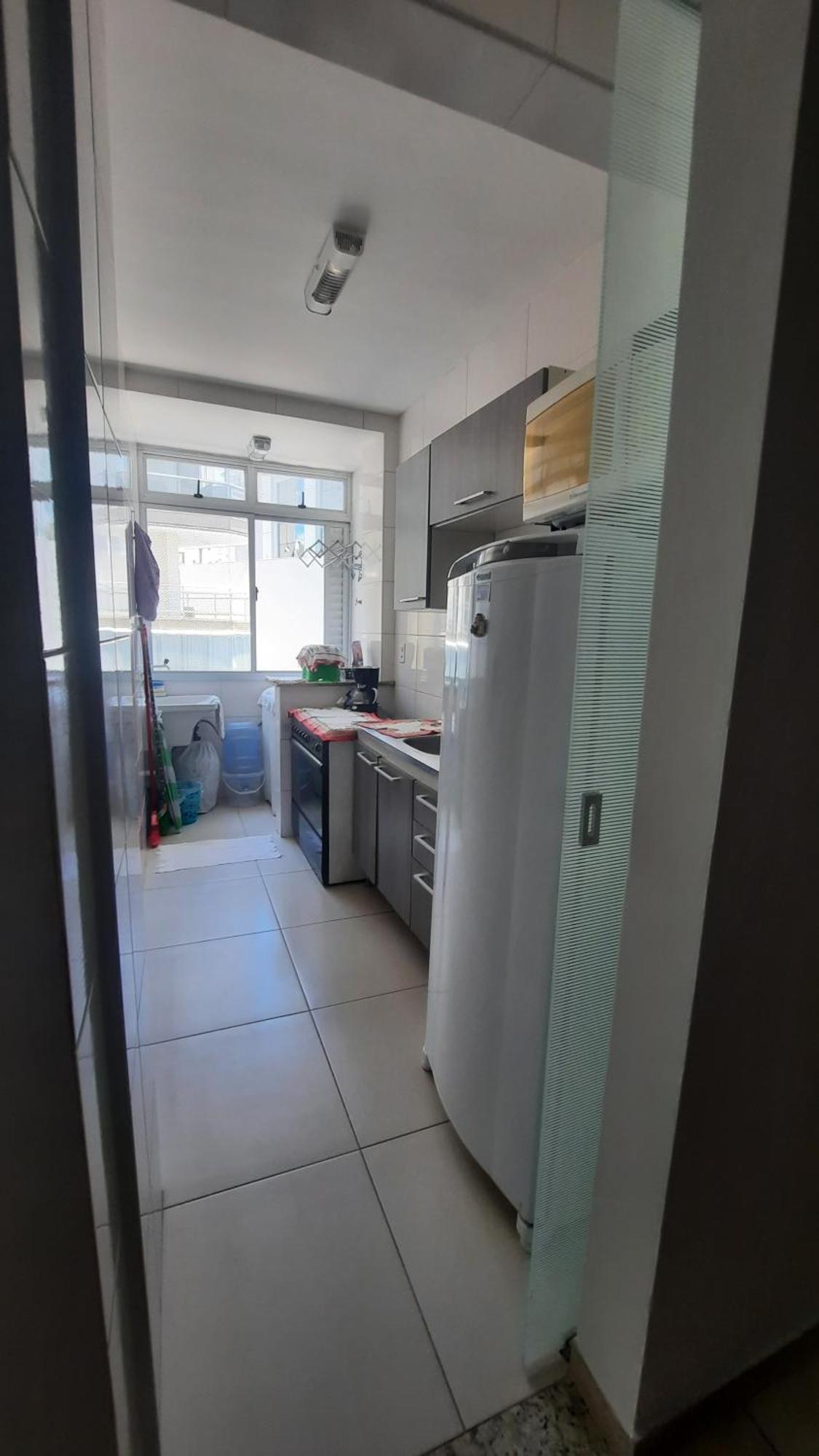 Apto Na Quadra Do Mar - *