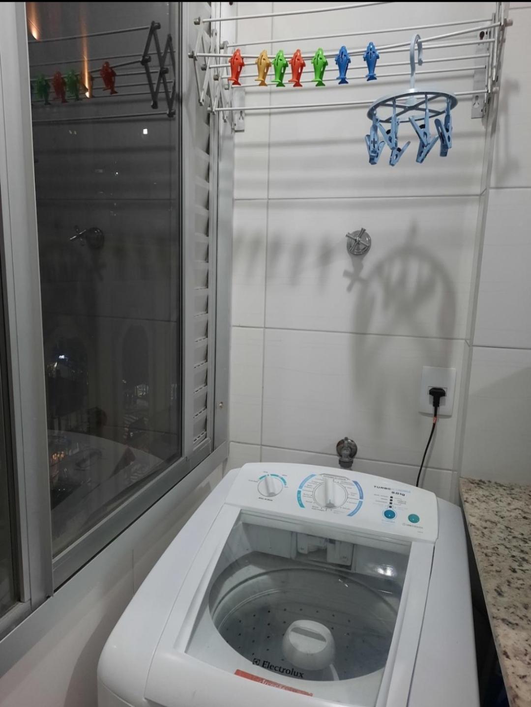 Apto Na Quadra Do Mar - Apartamento *